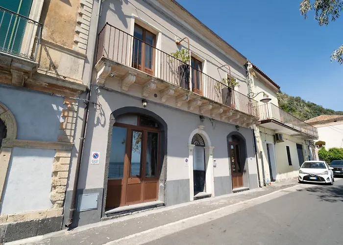 Casa Scala Affittacamere Acireale