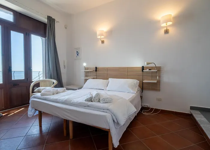 Affittacamere Casa Scala 3*