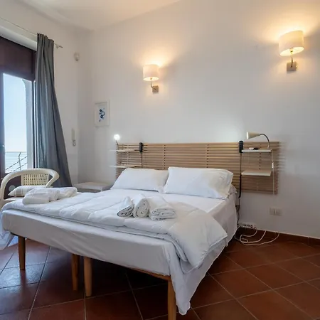 Πανσιόν Casa Scala 4*
